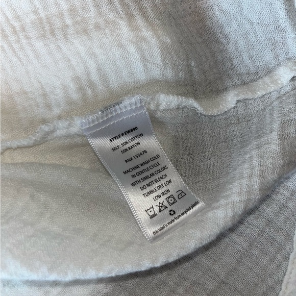 Evereve Mariah Gauze Top White Size Medium NWOT - Picture 3 of 5